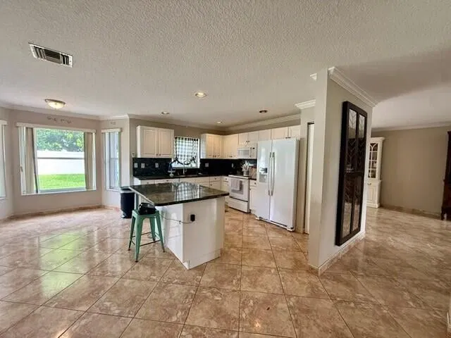 Residence photo 4