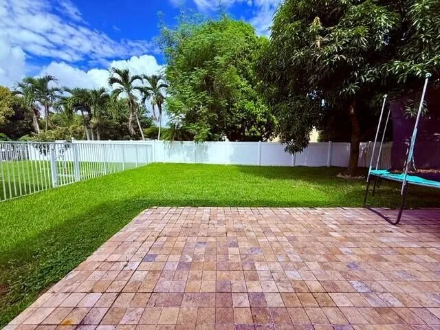Residence photo 10