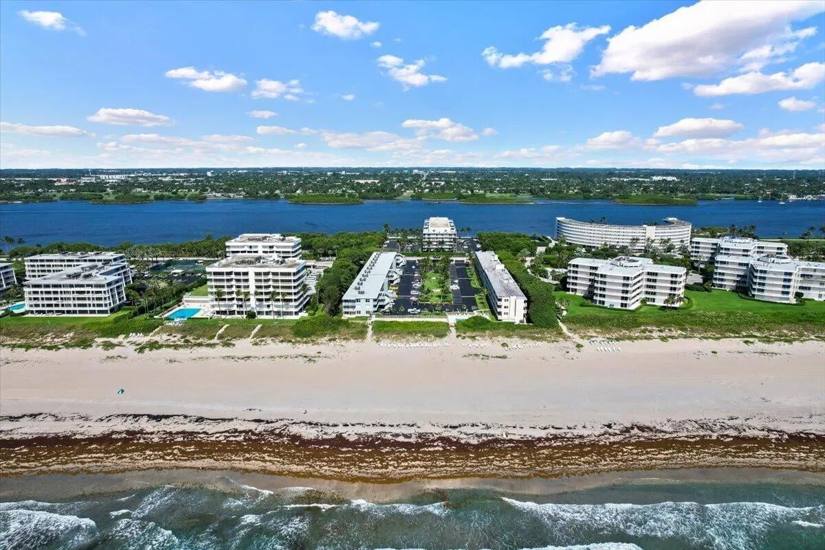 South Palm Beach Residence photo 28