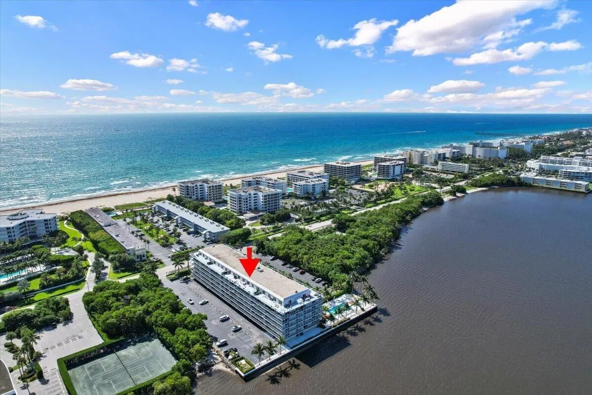 South Palm Beach Residence photo 37