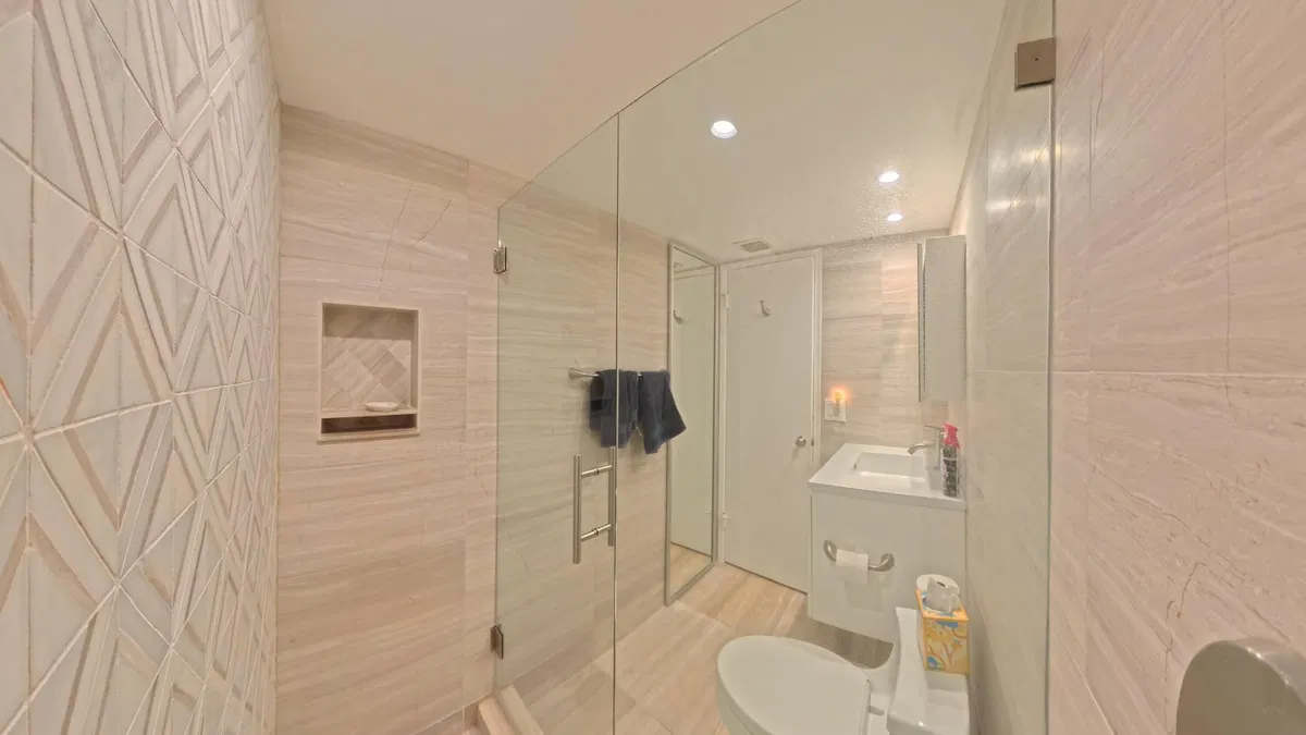 Unit 101 photo 22