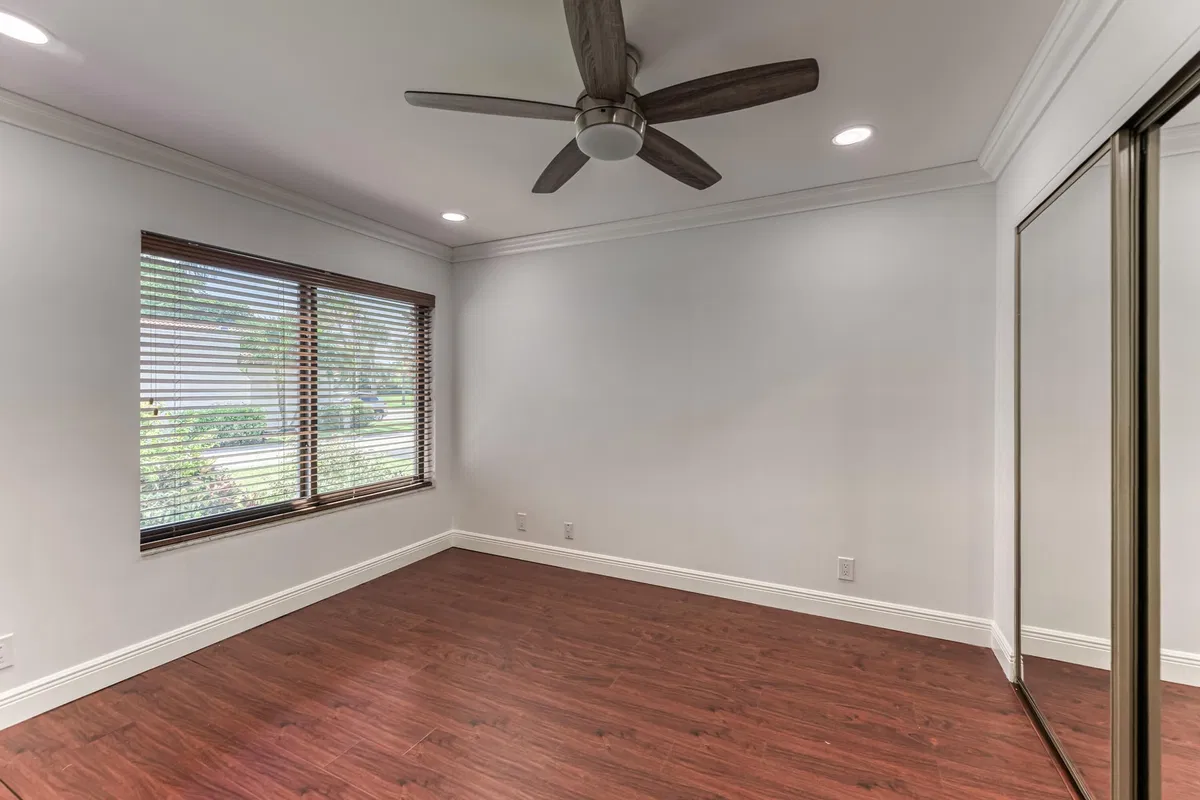 Residence photo 22