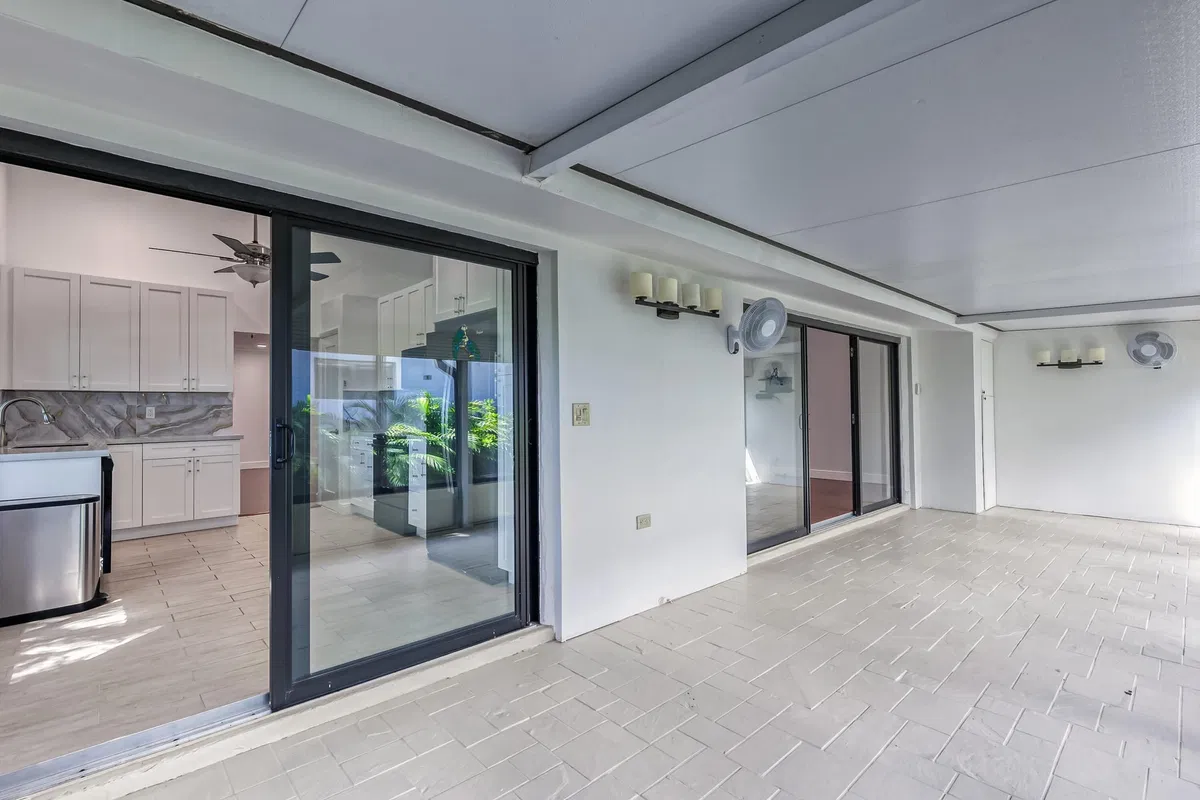 Residence photo 37