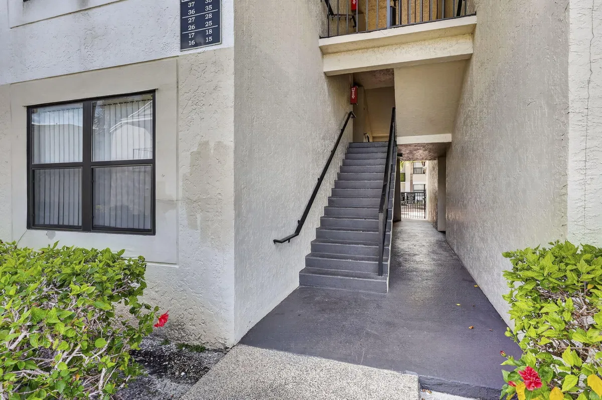 Unit 36 photo 7