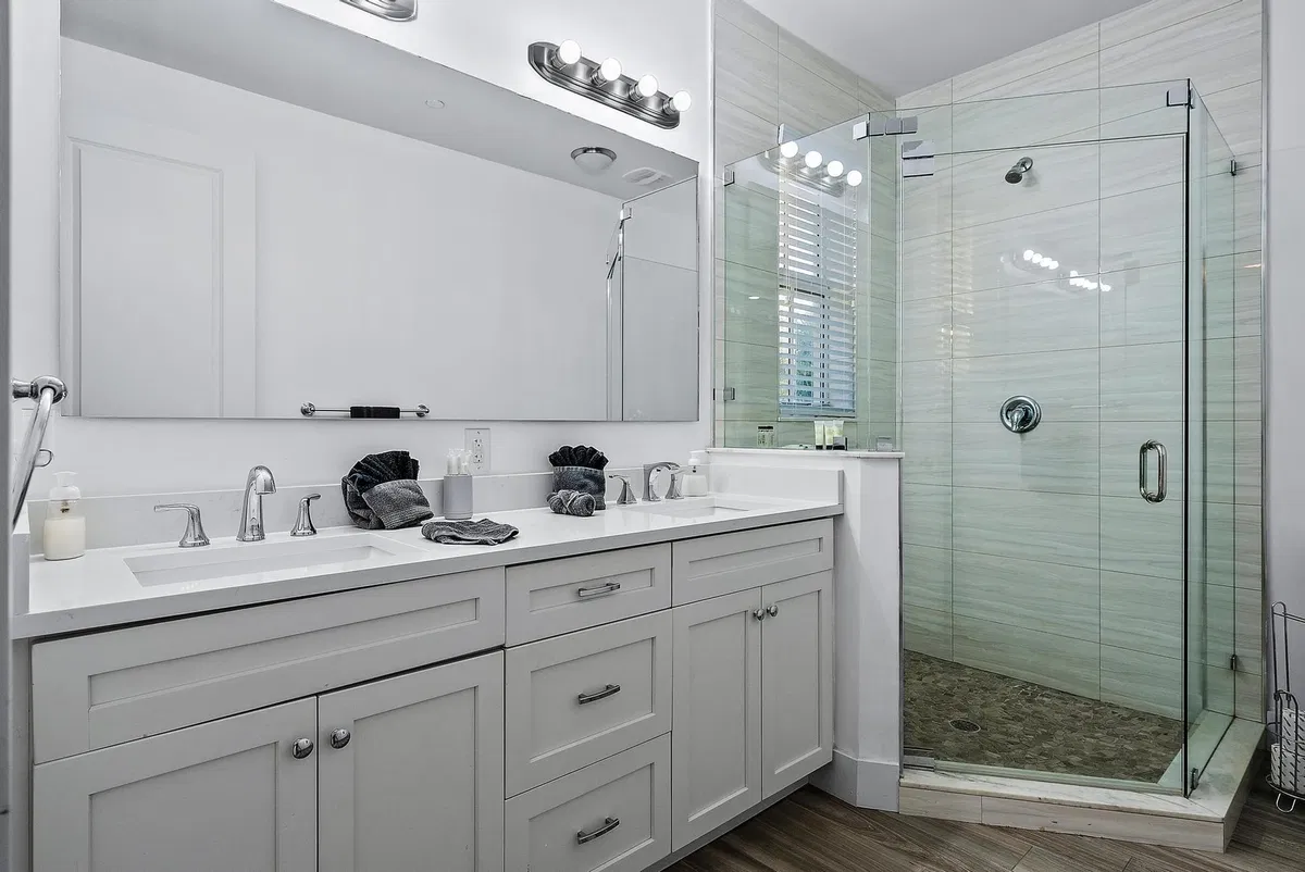  Unit C2 photo 19