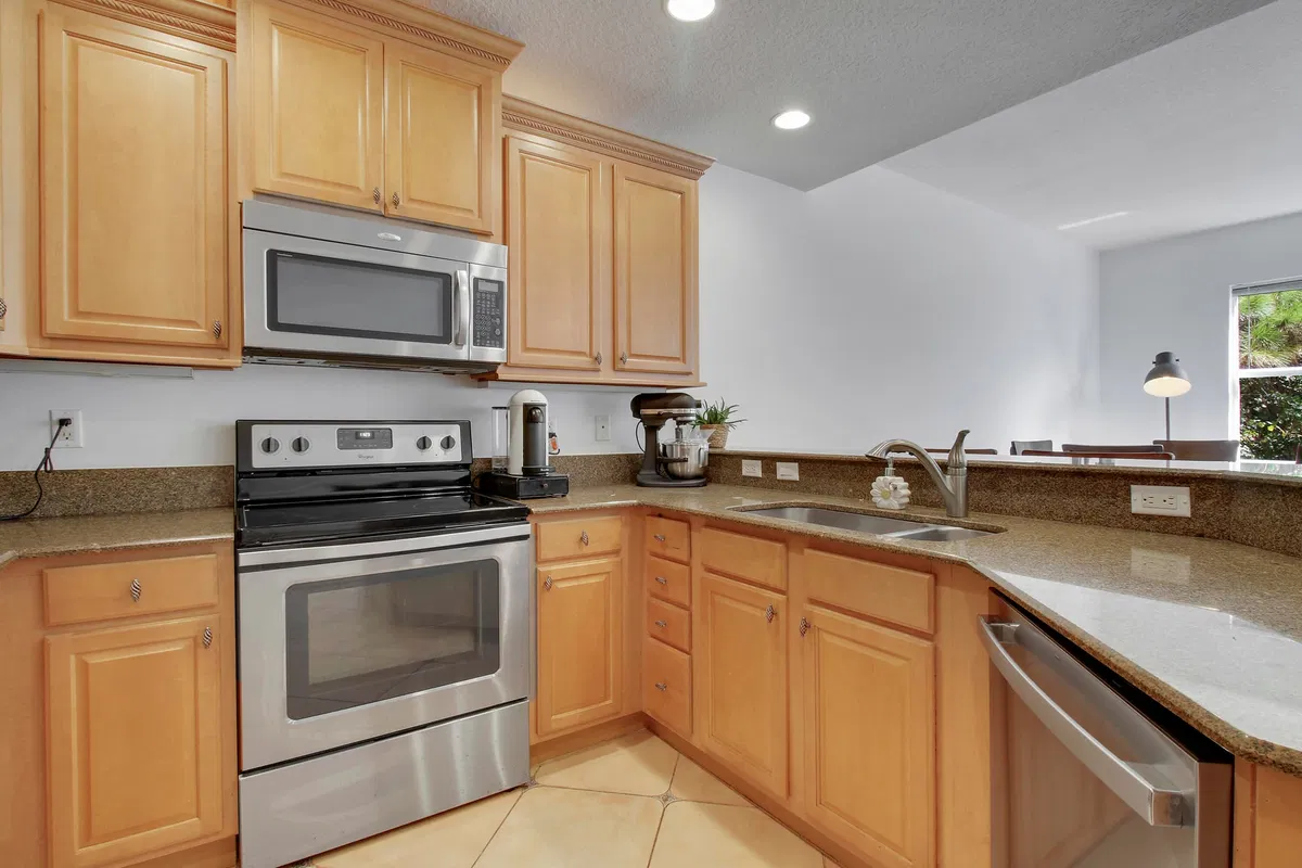  Residence photo 19