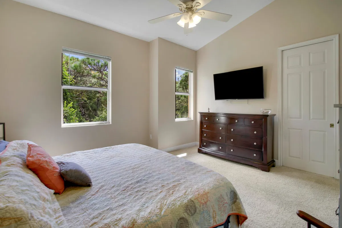  Residence photo 25