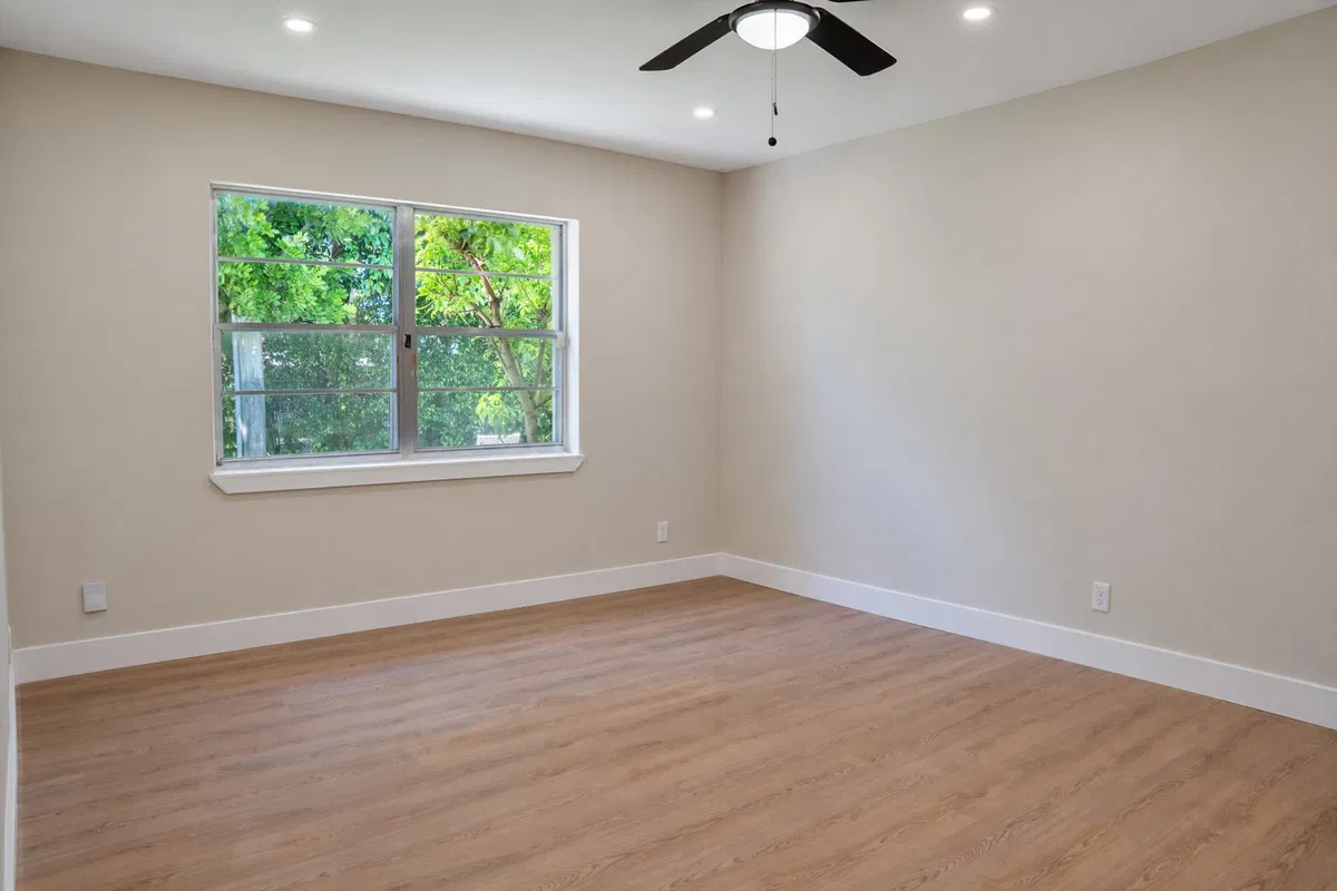  Residence photo 13