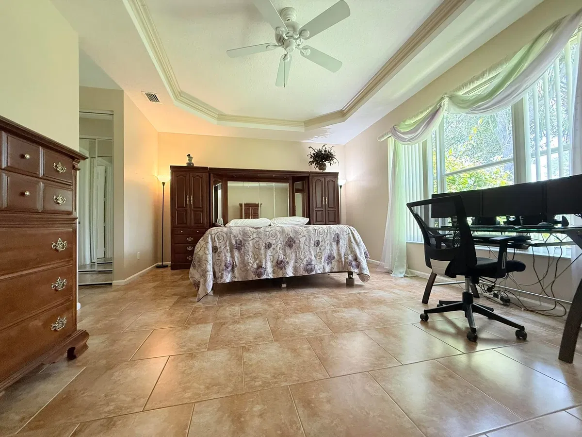 Residence photo 22