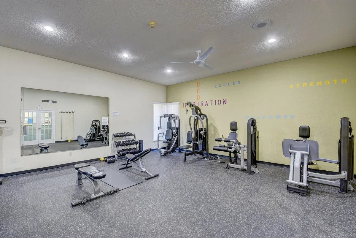 Unit 2140 photo 34