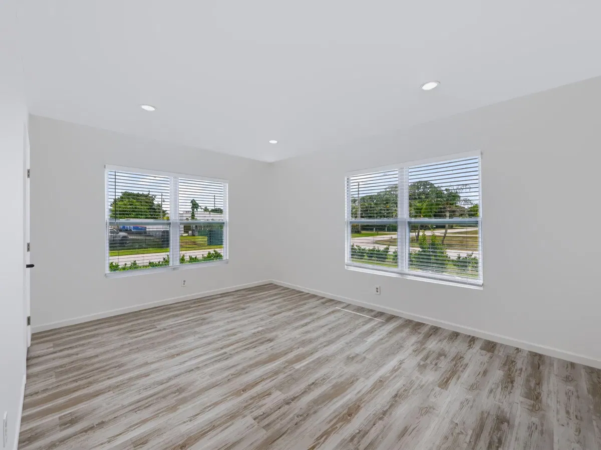 Residence photo 19