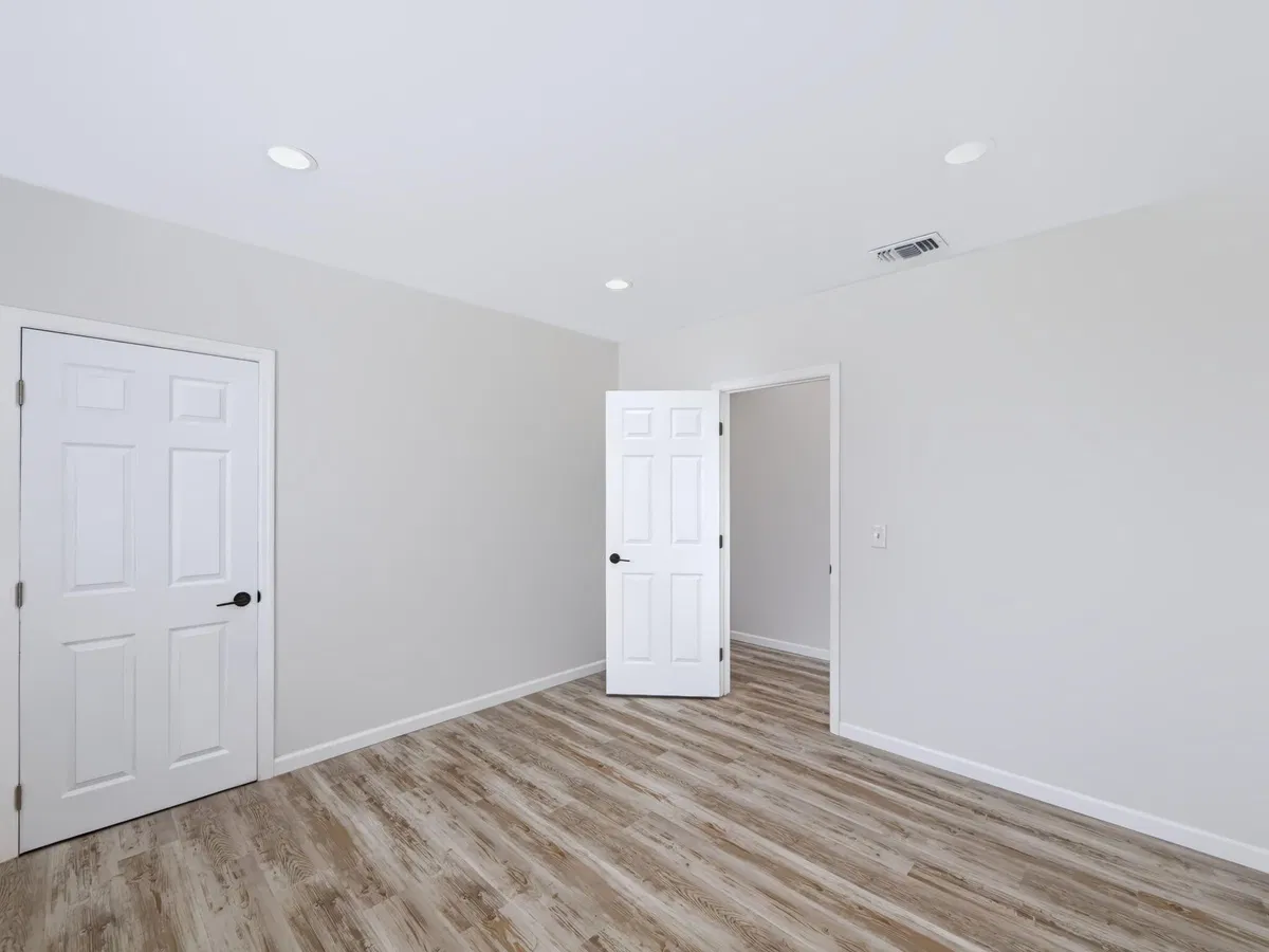 Residence photo 25