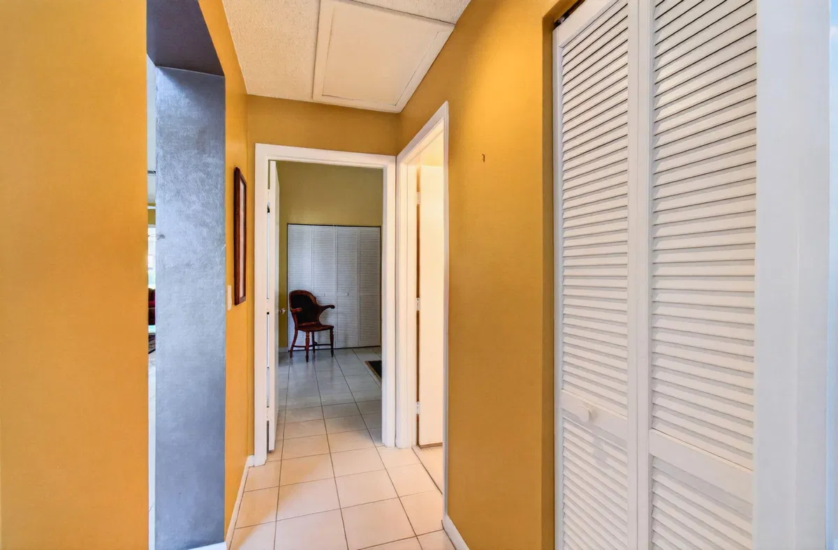  Residence photo 31