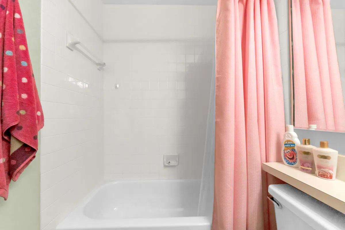 Unit 38D photo 25