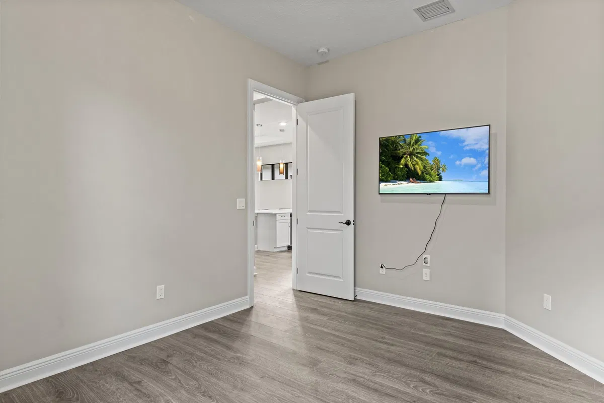  Residence photo 25