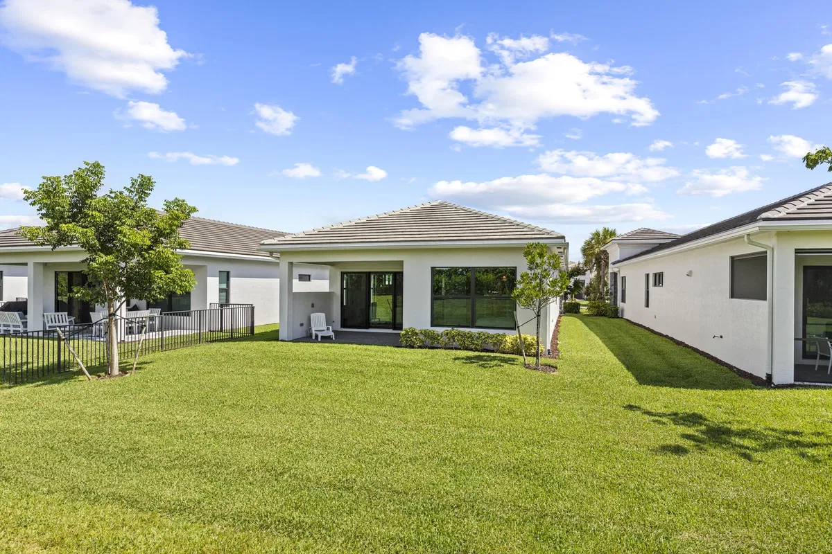  Residence photo 34