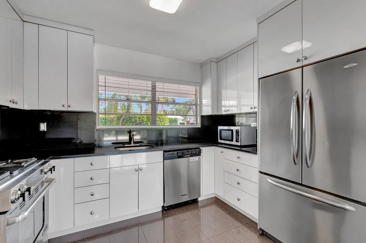  Residence photo 10