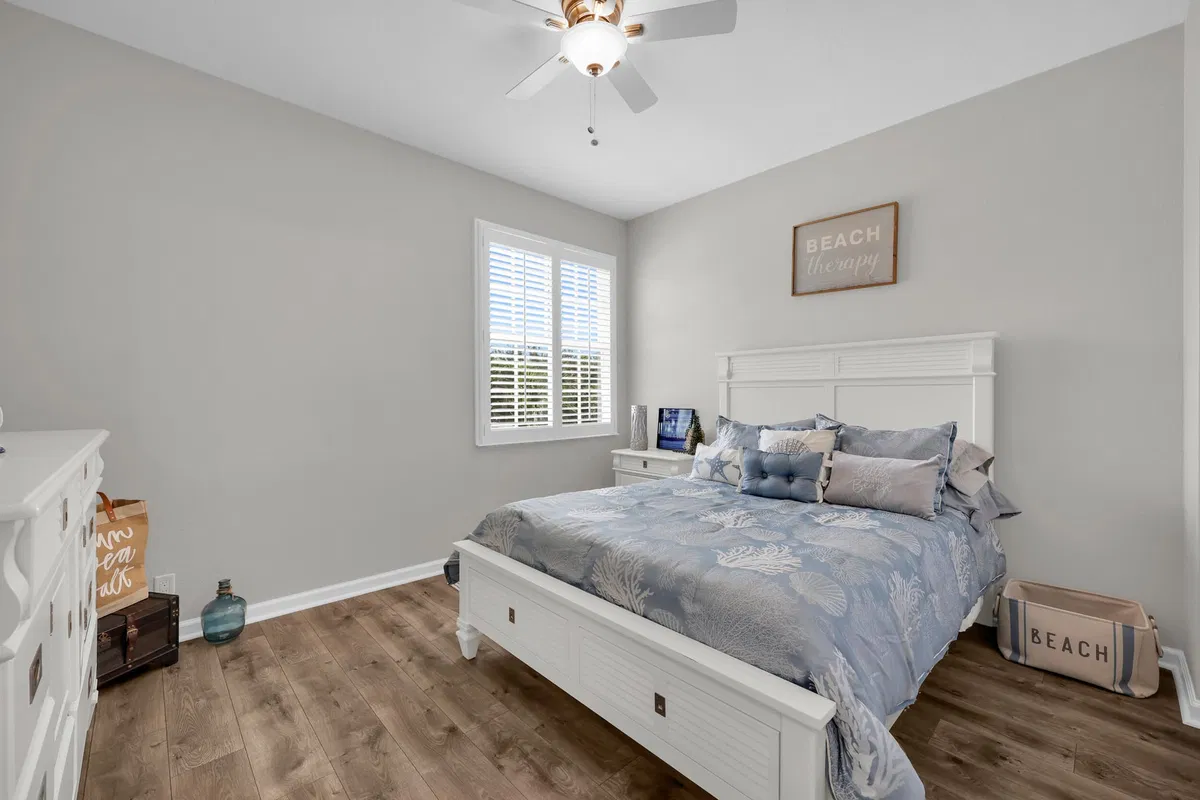 Residence photo 43