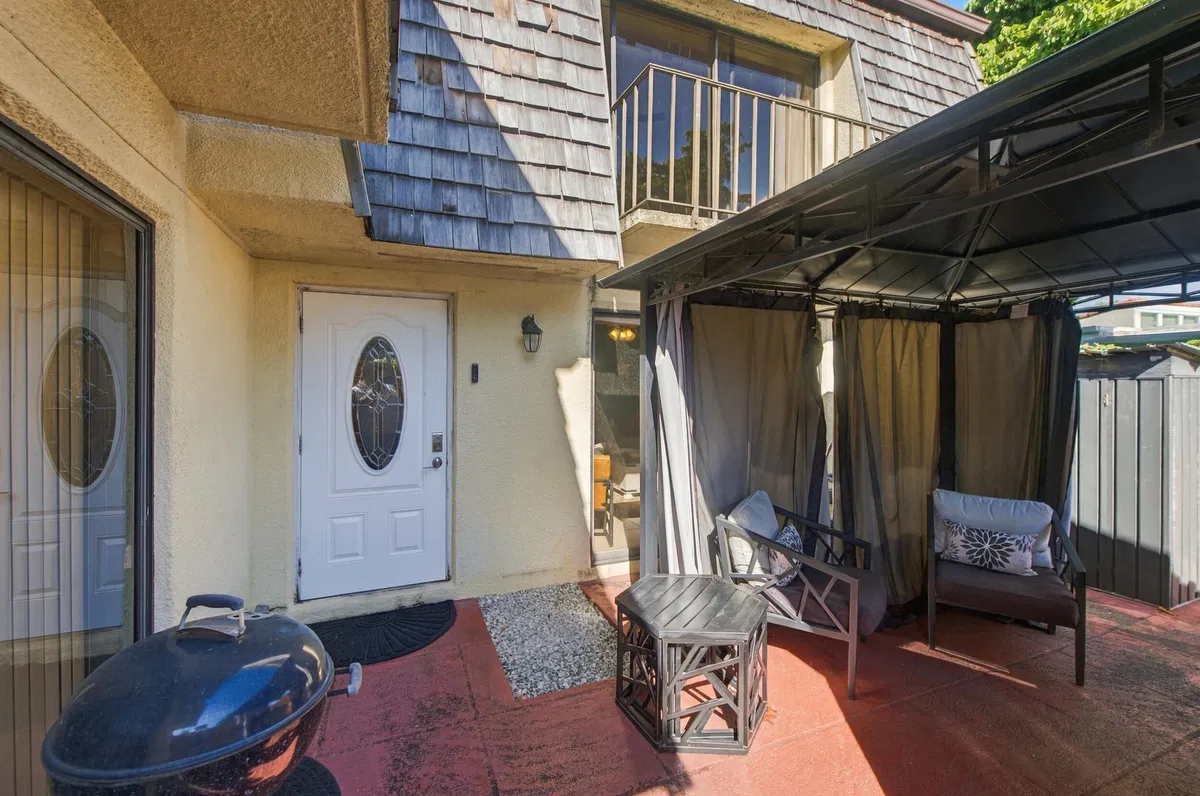 Residence photo 4