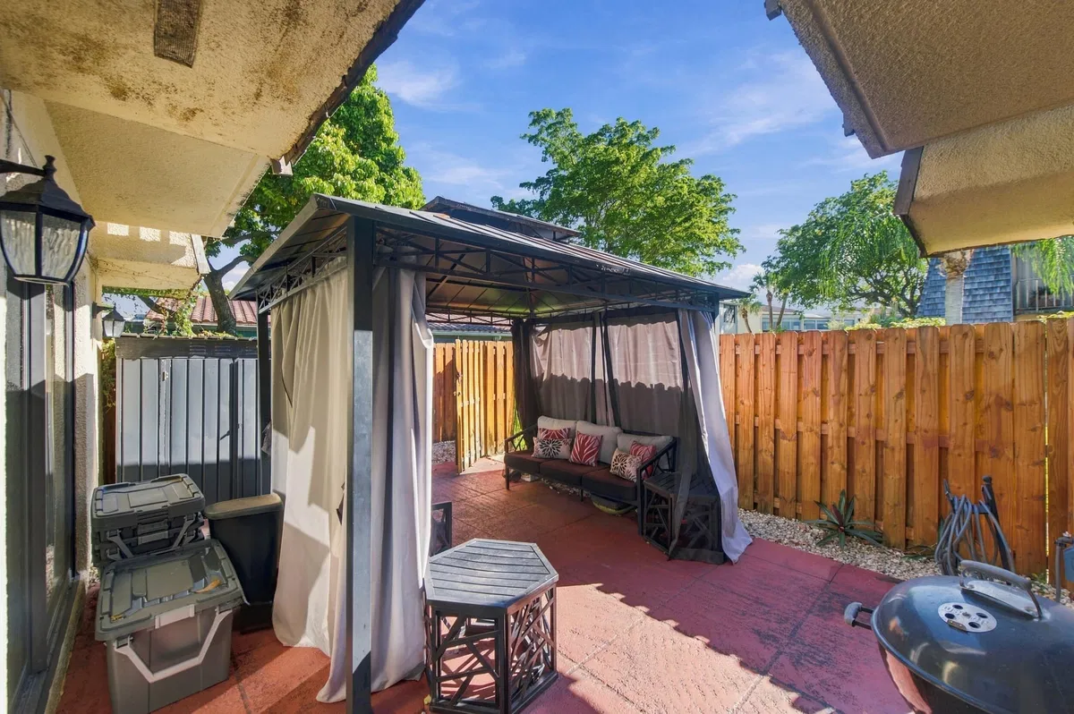 Residence photo 28