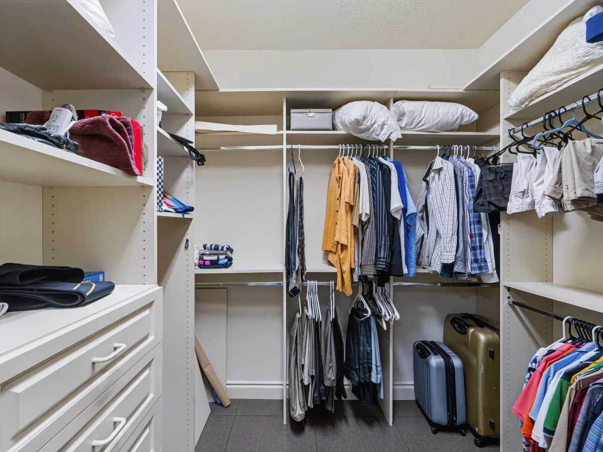 Residence photo 25