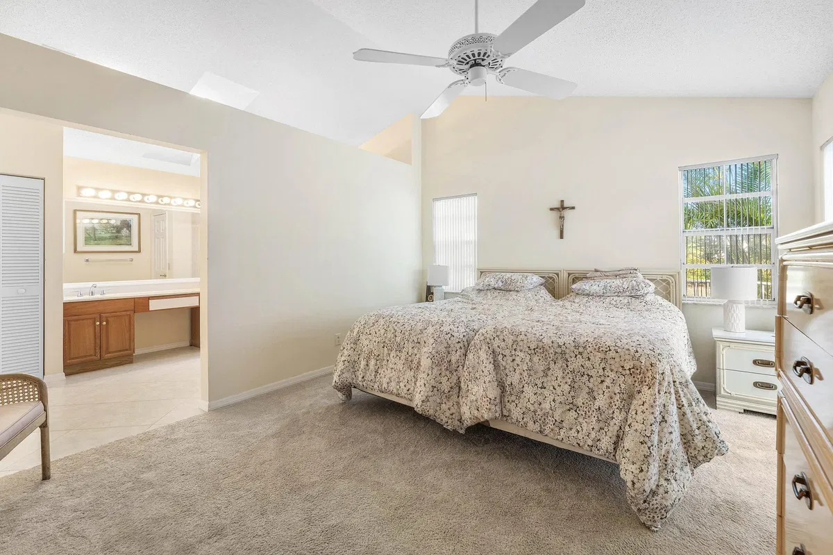  Residence photo 19