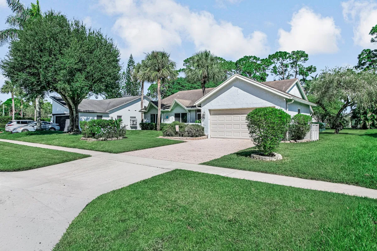 Residence photo 4