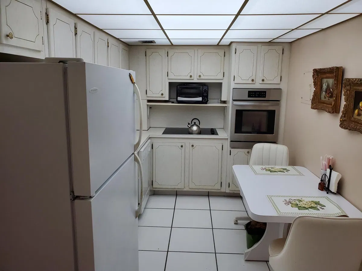 The Patrician of Palm Beach Unit 621 photo 7