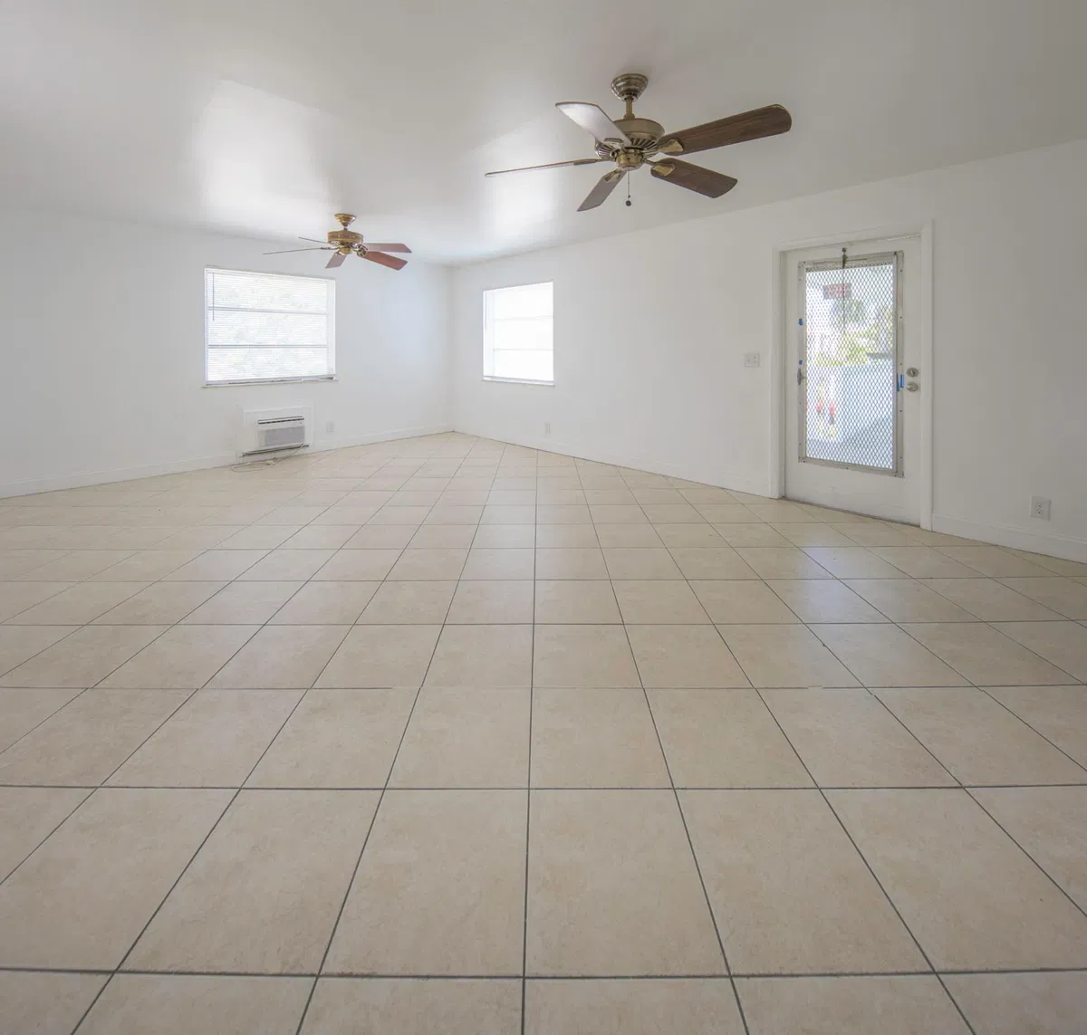 Unit 12 photo 13