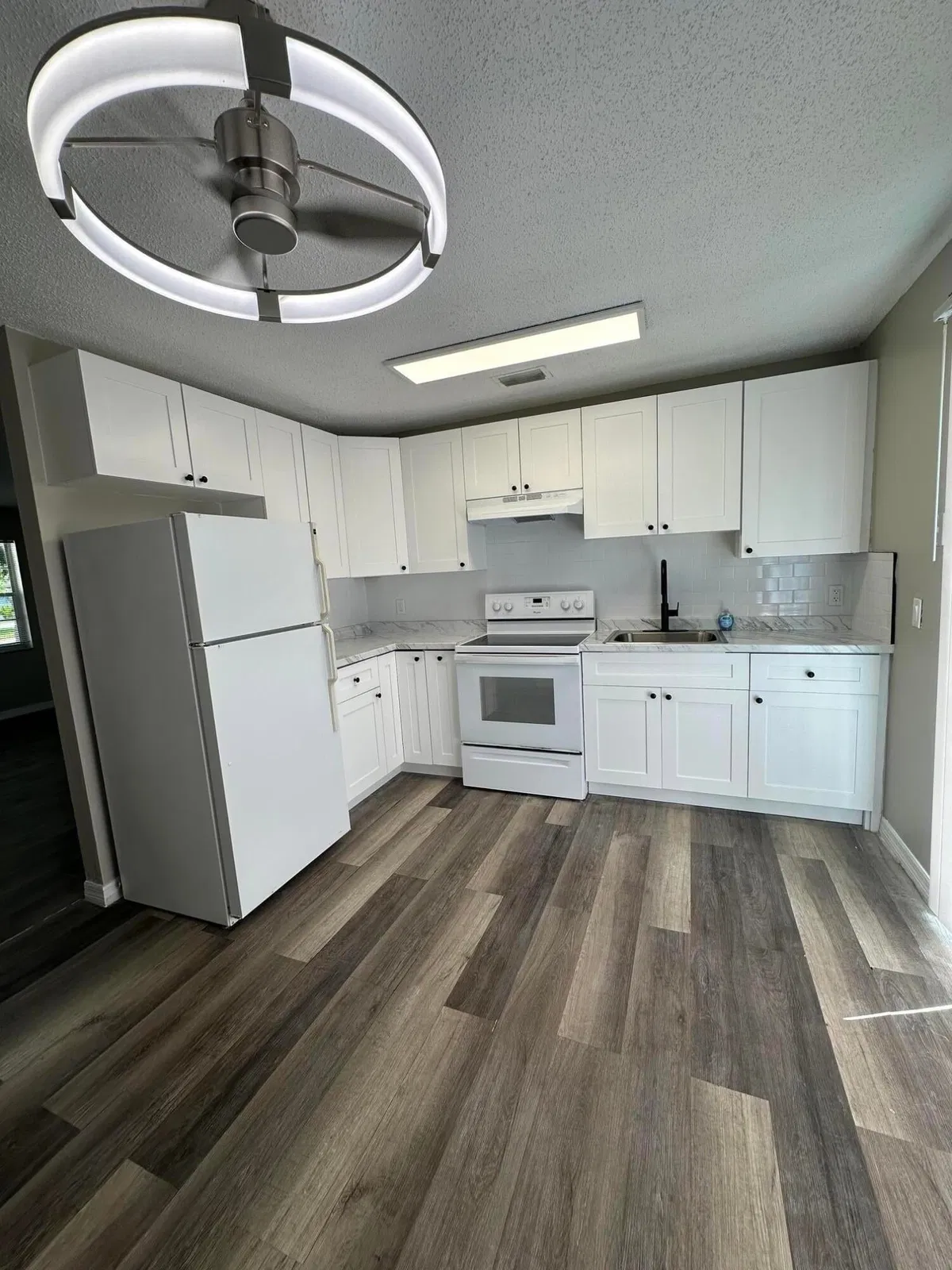 Residence photo 4