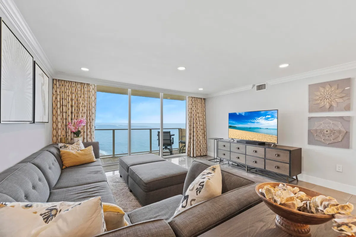 Singer Island Unit 1404 photo 10