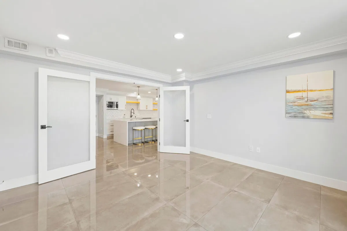 Singer Island Unit 1404 photo 19