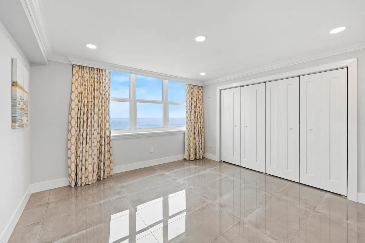 Singer Island Unit 1404 photo 22