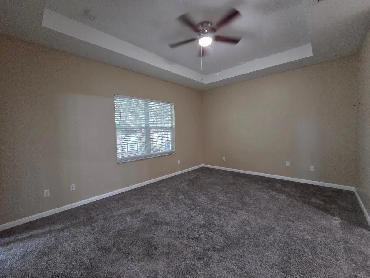 Residence photo 16