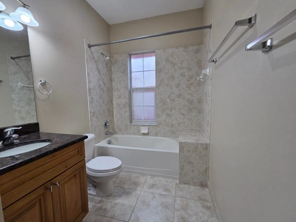 Residence photo 37
