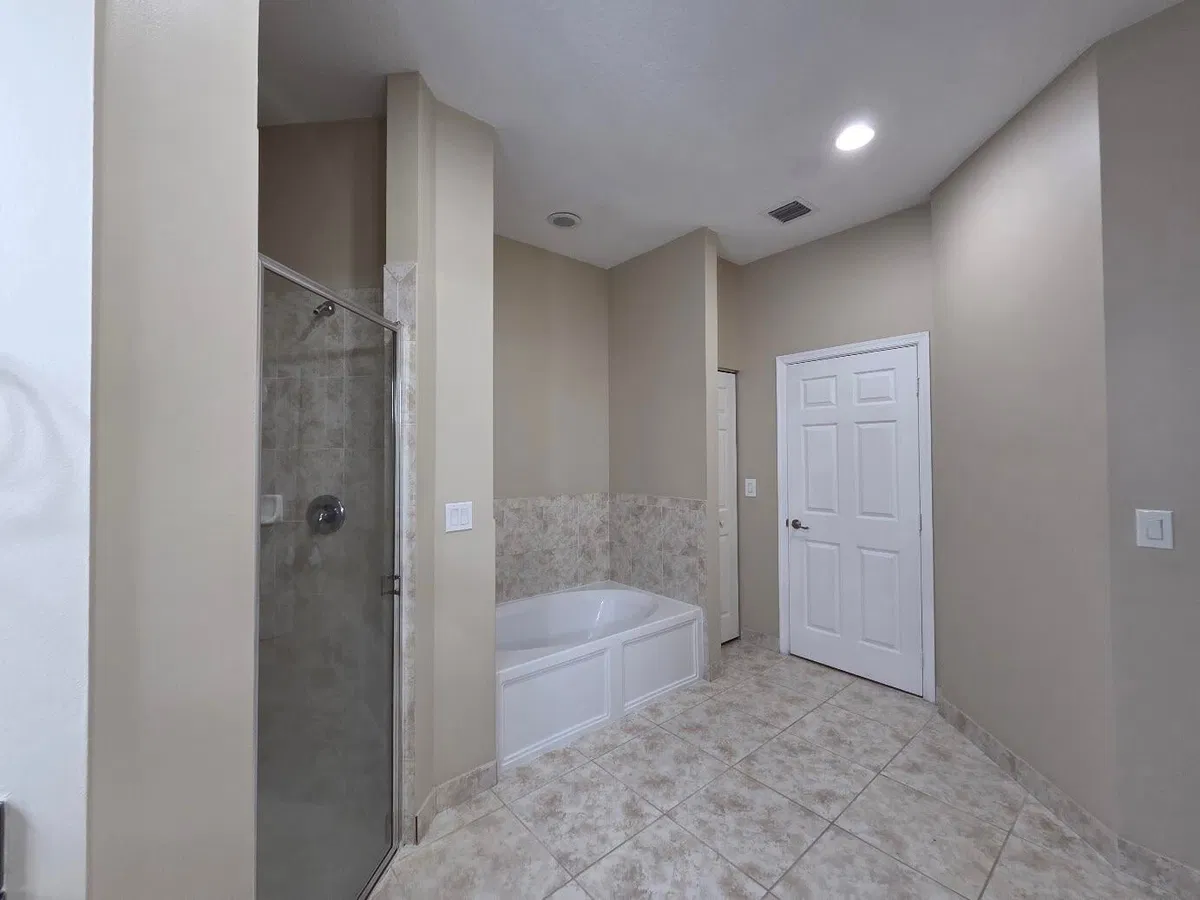 Residence photo 73