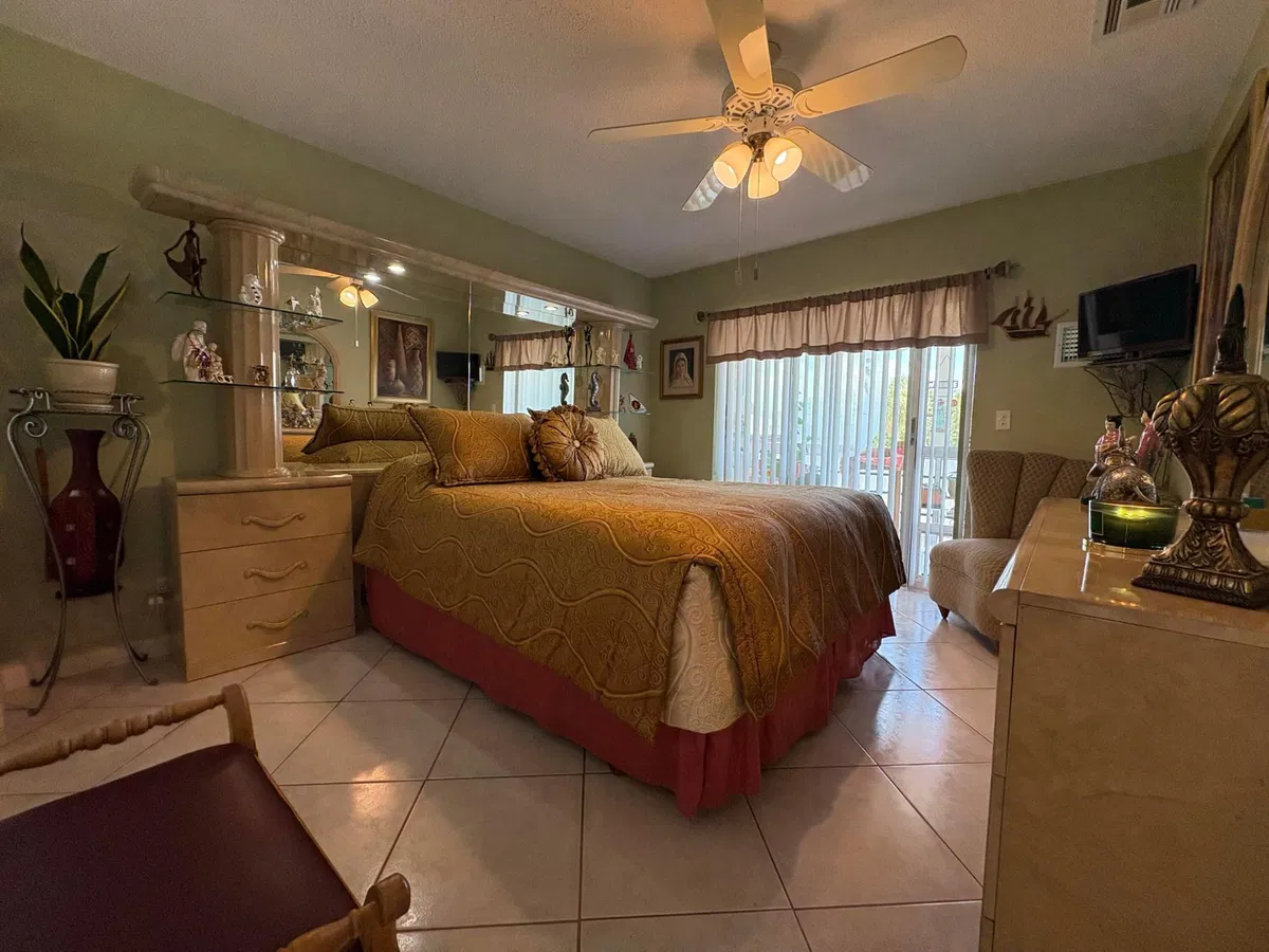 Residence photo 13