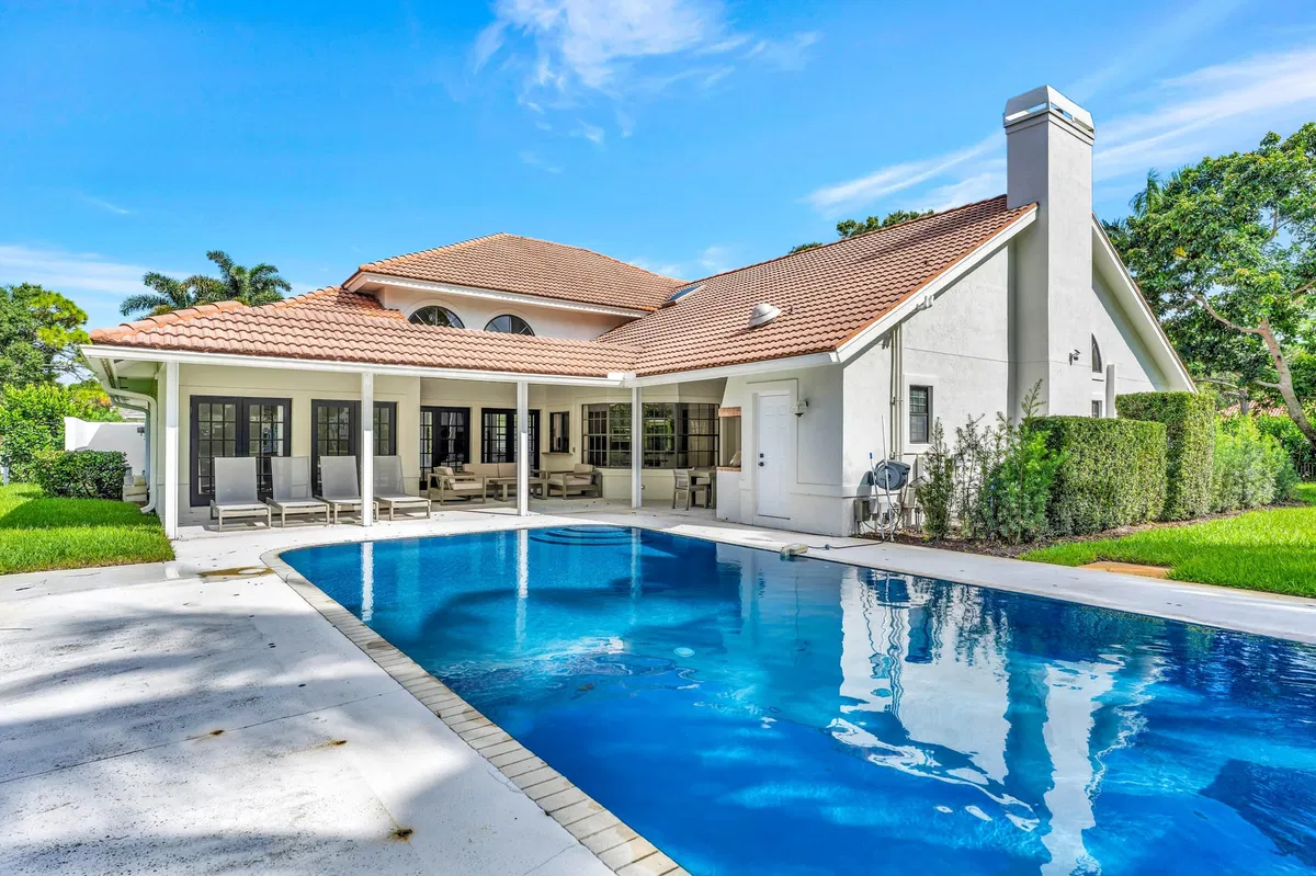 Steeplechase Residence photo 4
