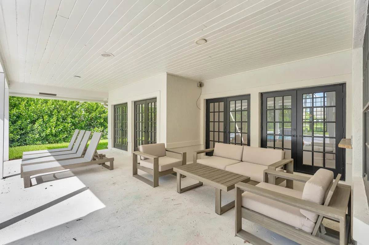 Steeplechase Residence photo 7