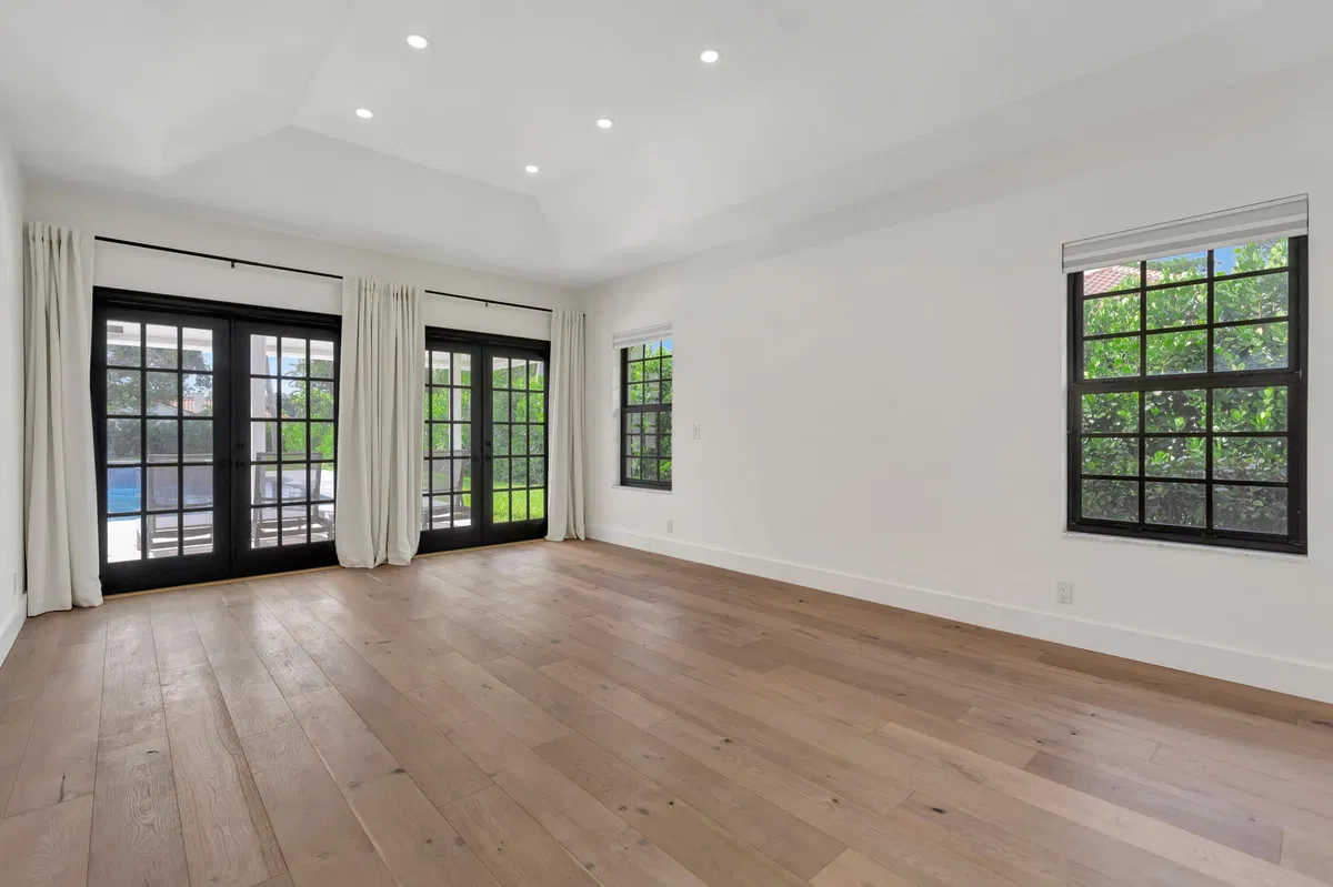 Steeplechase Residence photo 19
