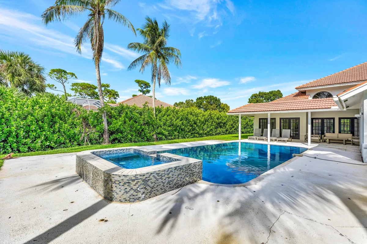 Steeplechase Residence photo 37