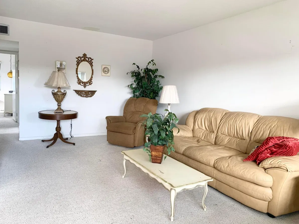 Residence photo 16