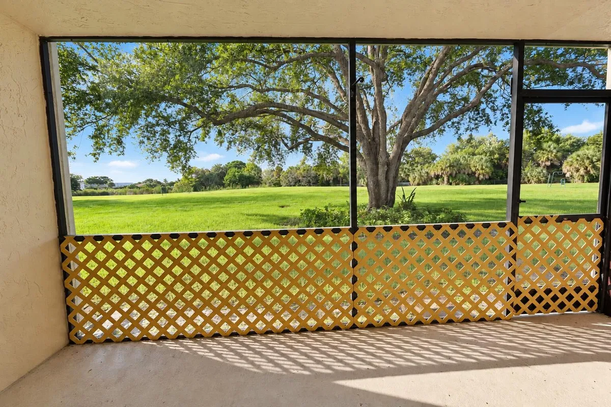 Residence photo 10