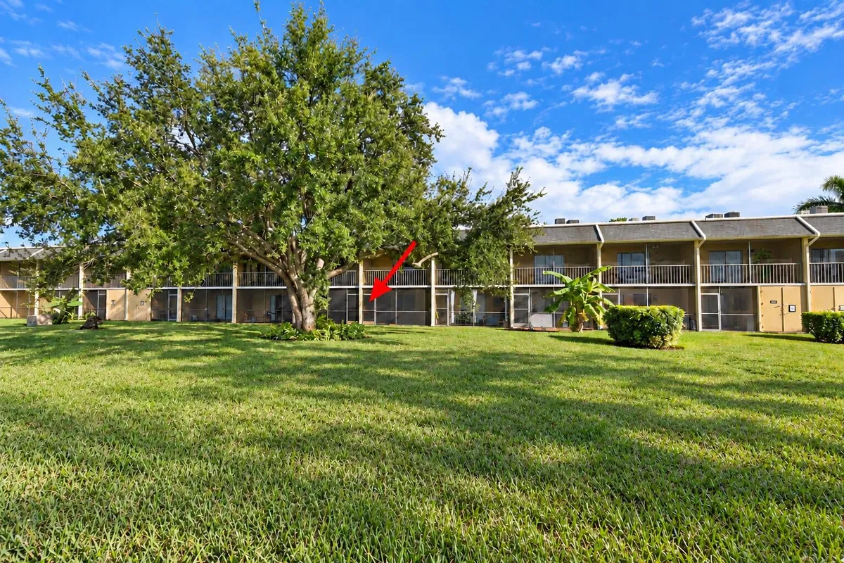 Residence photo 16