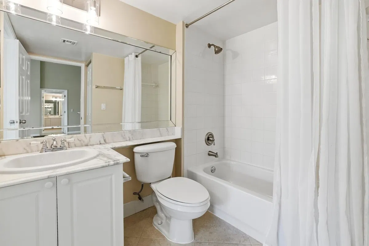 Unit 8306 photo 22