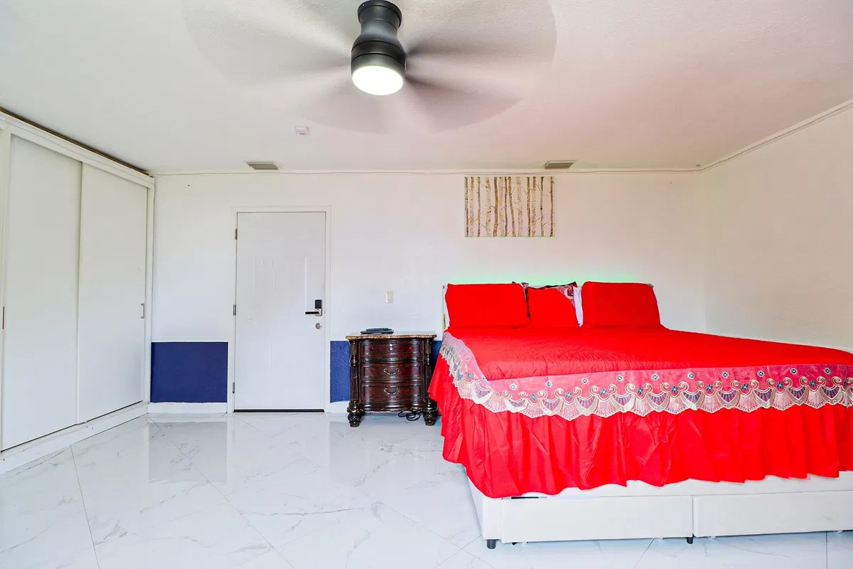 Residence photo 7