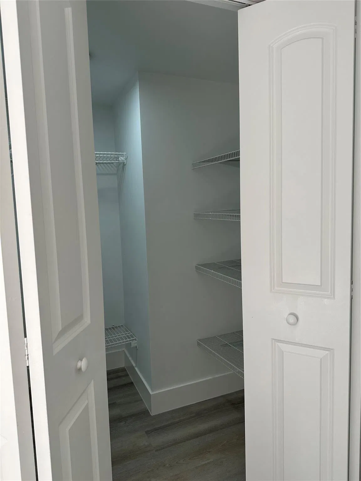 Unit 403 photo 28
