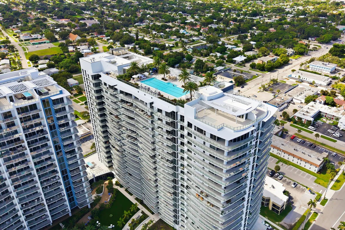 Nautilus 220 Unit 804 photo 82
