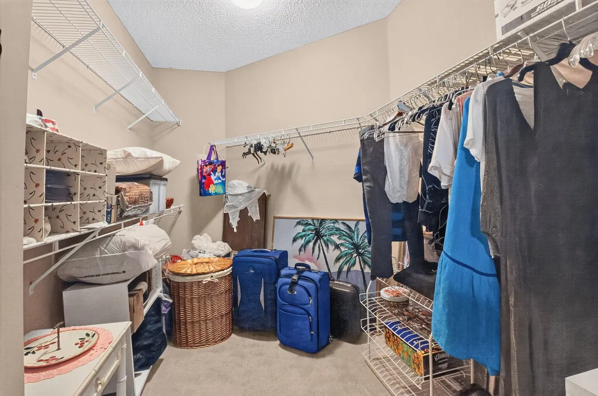 Residence photo 22