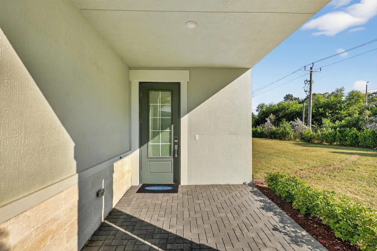Residence photo 4
